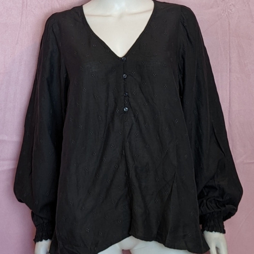Old Navy Black Button-Front V-Neck Blouse